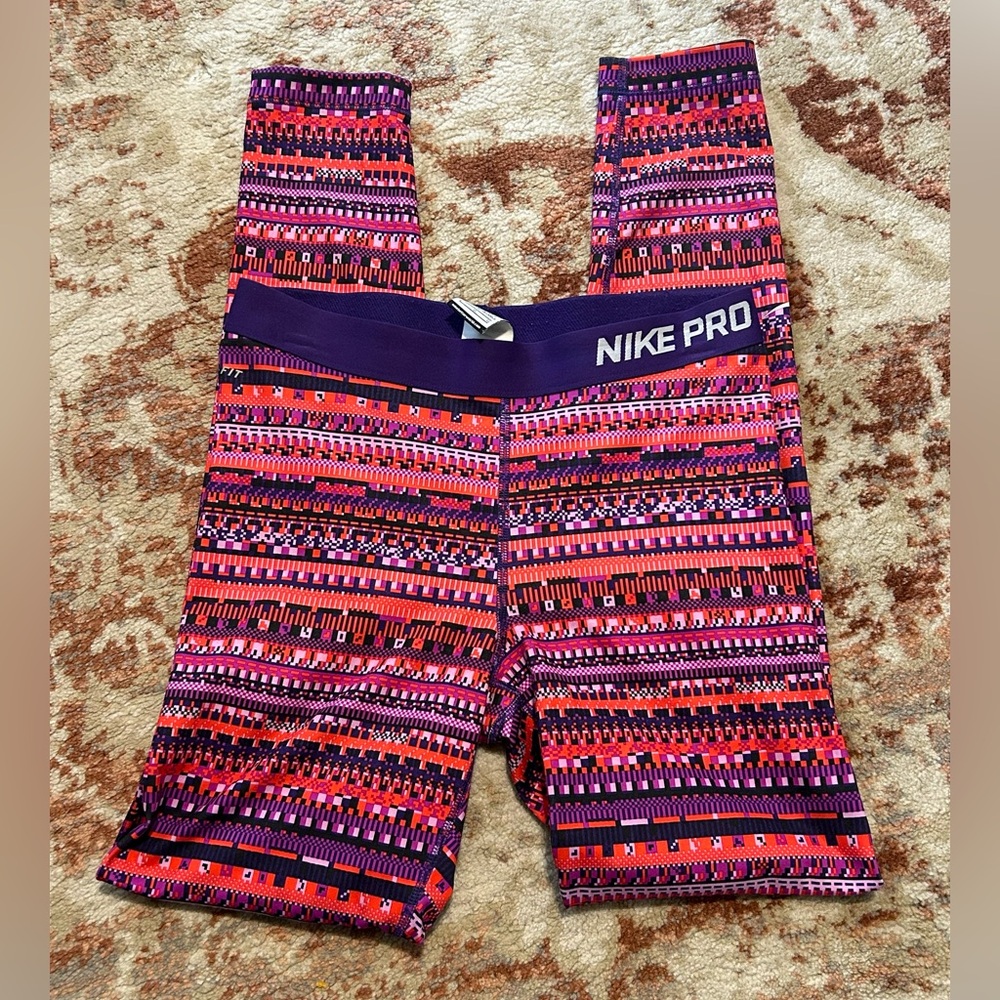 Nike Women’s Leggings - Large